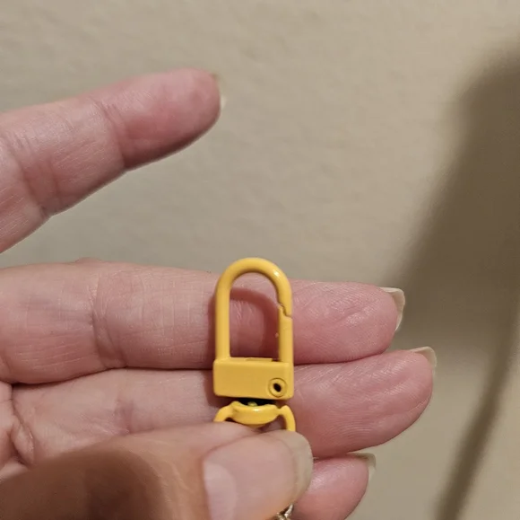 Pompompurin Sanrio Bag Charm - Picture 5 of 7